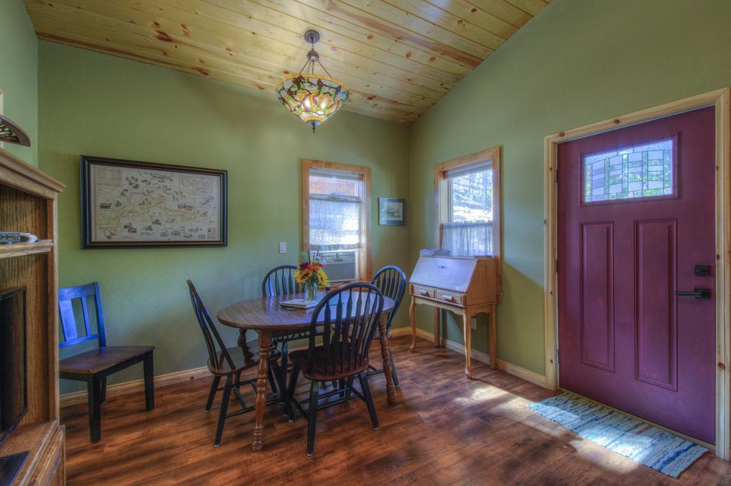 Yak Ridge Cabins And Farmstead By Mount Rushmore Villa Keystone Esterno foto