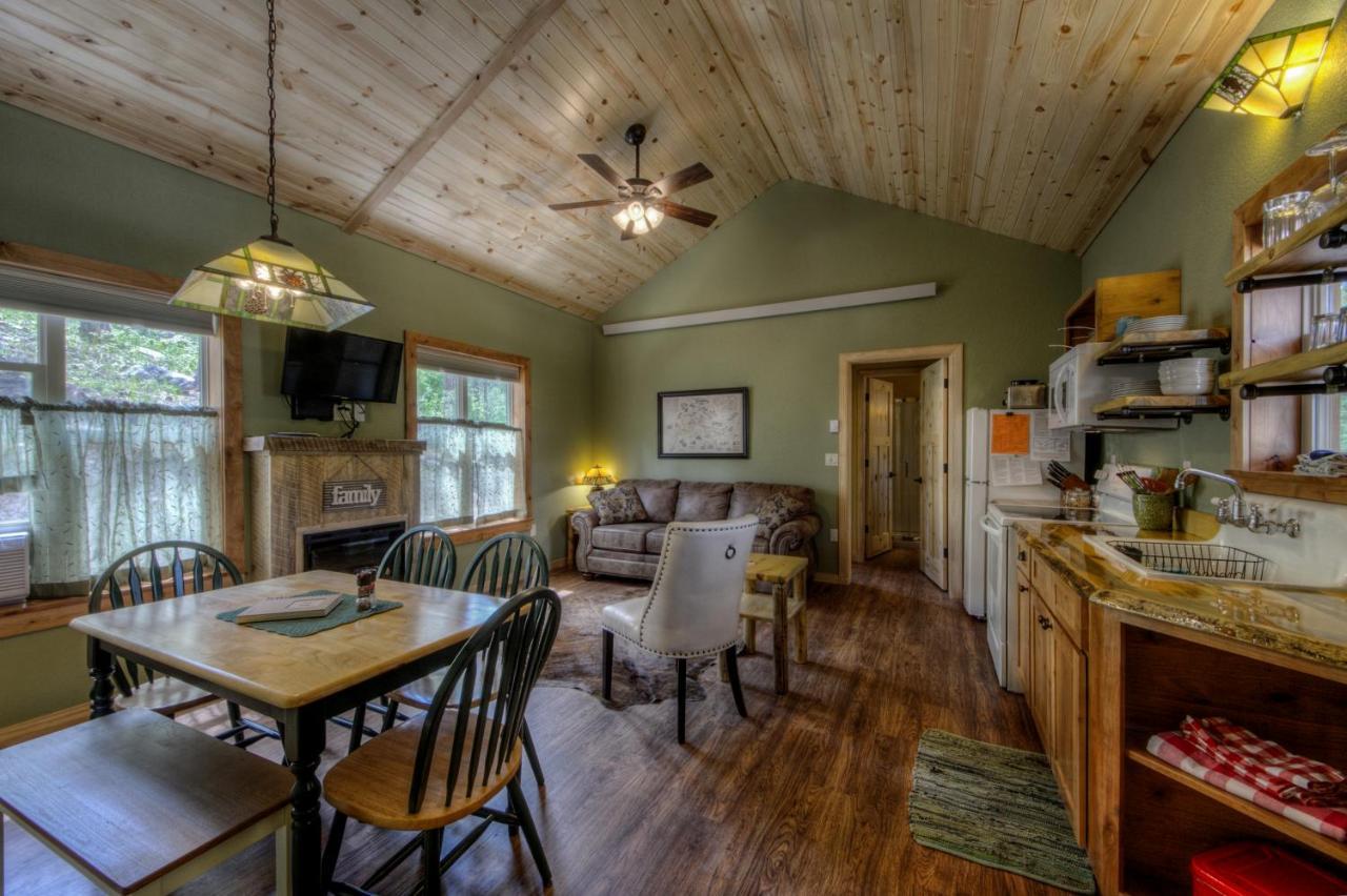 Yak Ridge Cabins And Farmstead By Mount Rushmore Villa Keystone Esterno foto