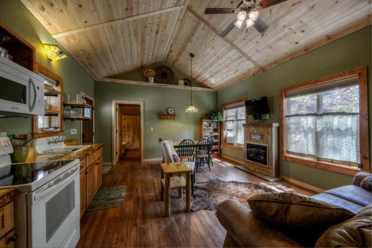 Yak Ridge Cabins And Farmstead By Mount Rushmore Villa Keystone Esterno foto